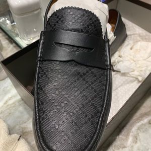 Men’s Gucci loafers “NEW” size 11